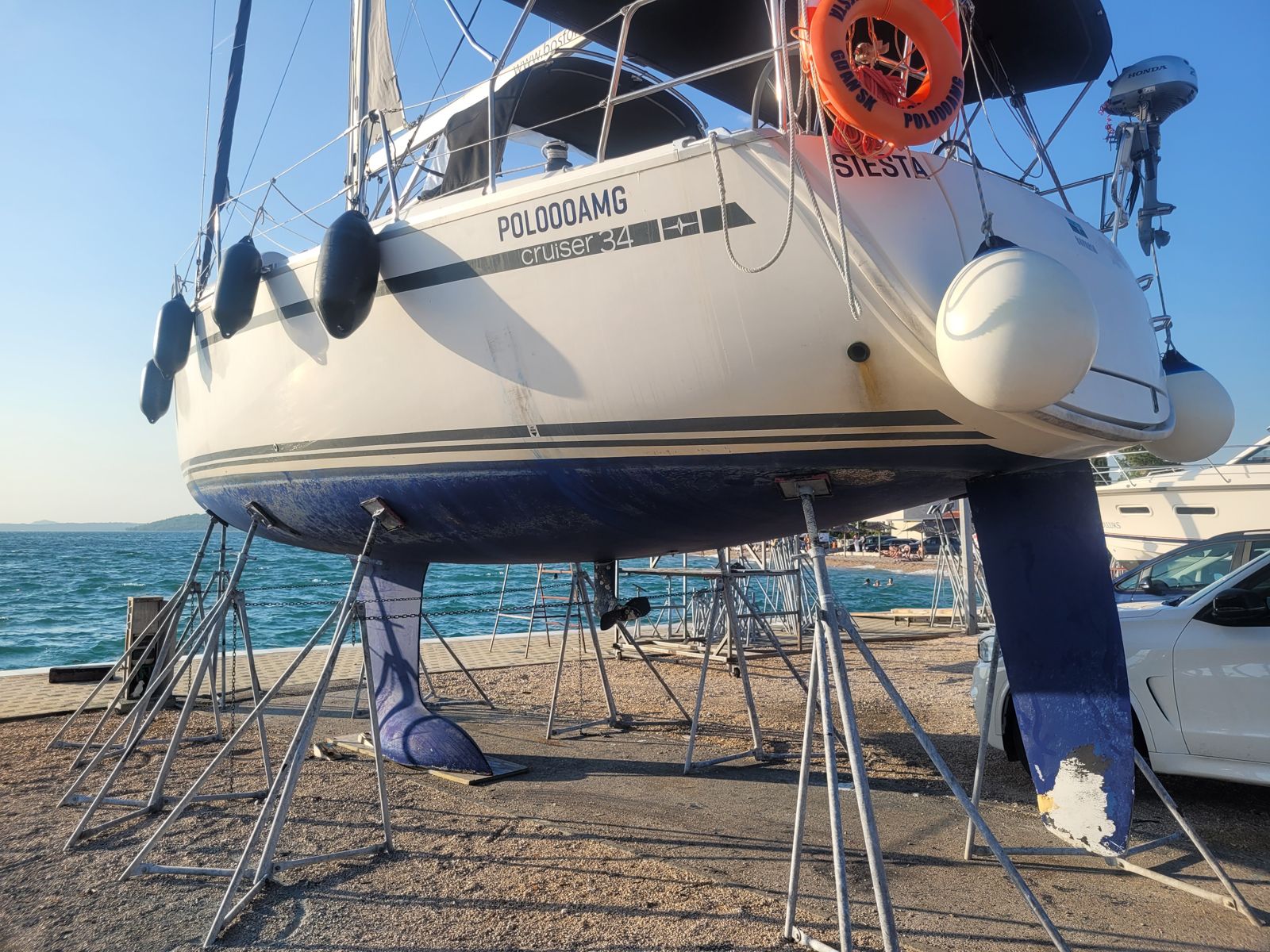 The damaged Bavaria 34, Siesta, at the dock
