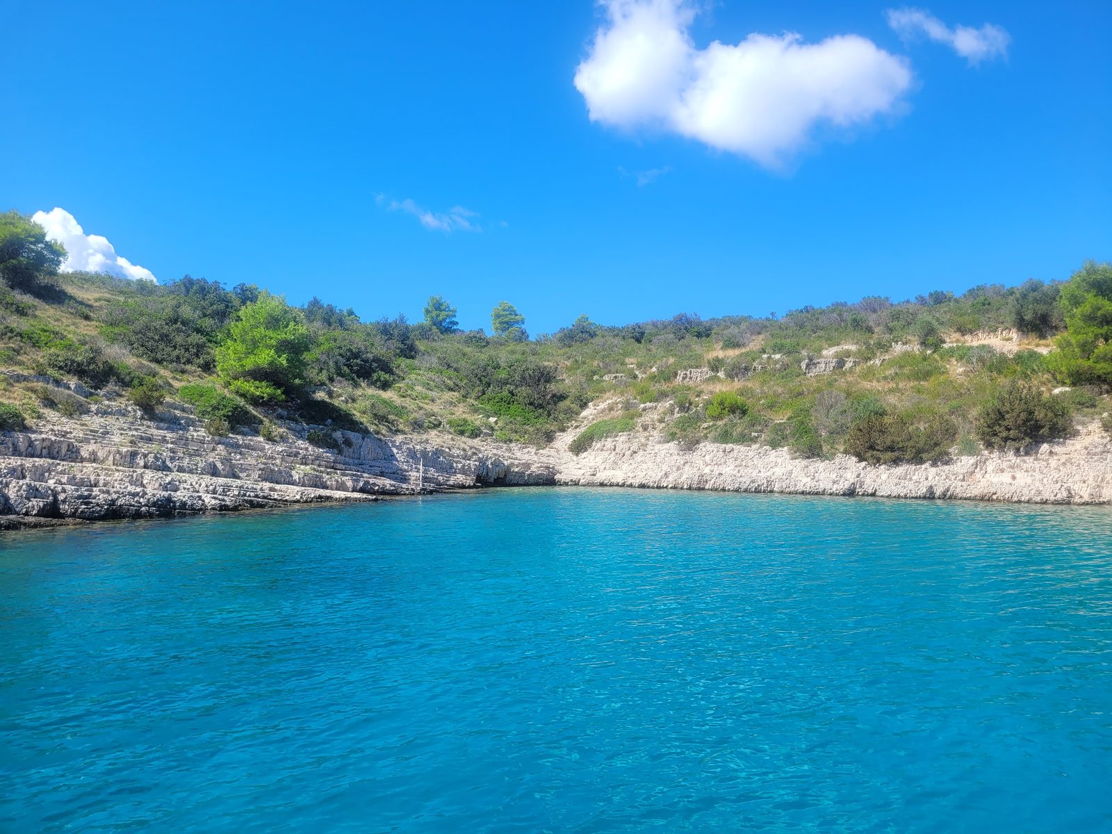 A turquoise cove off Žukova Beach, Hvar